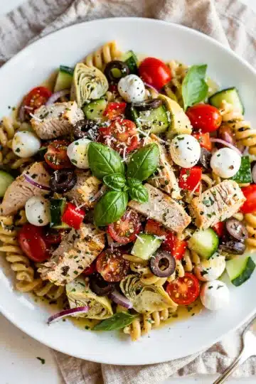 Crisp High Protein Italian Pasta Salad 11 Crisp high protein Italian pasta salad with chicken and fresh vegetables